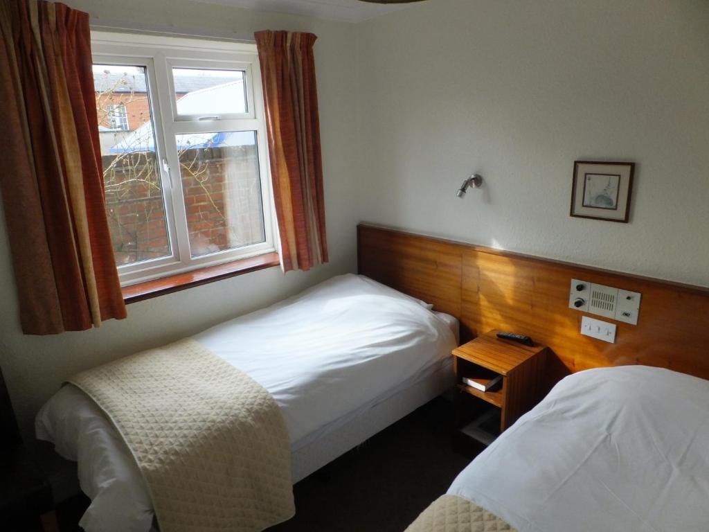 White Lodge London Room photo