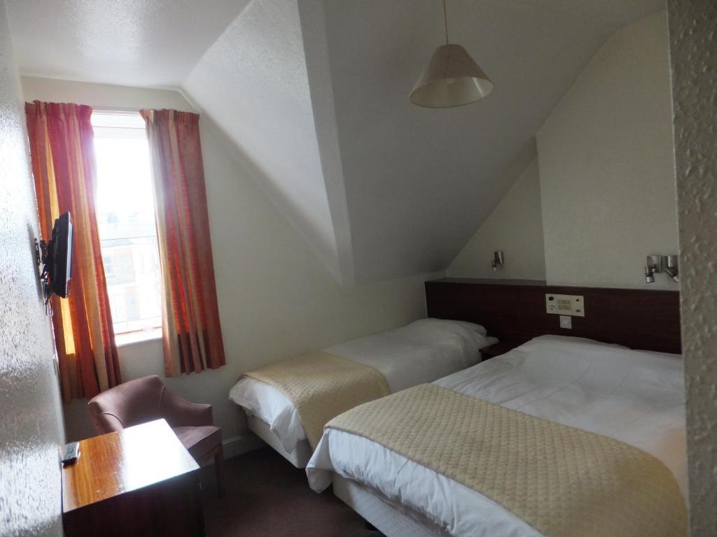 White Lodge London Room photo